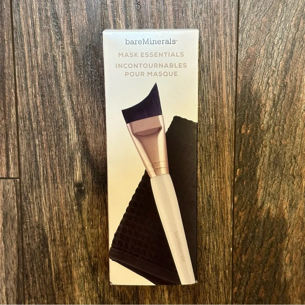 Bare Minerals Mask Essentials with mask smoothing brush and cloth BNIB